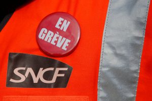 Réformer la SNCF par ordonnance : la tentation de Créon ?